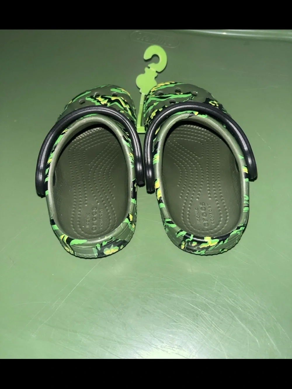 CROCS Kids Clog in Green Black Camo